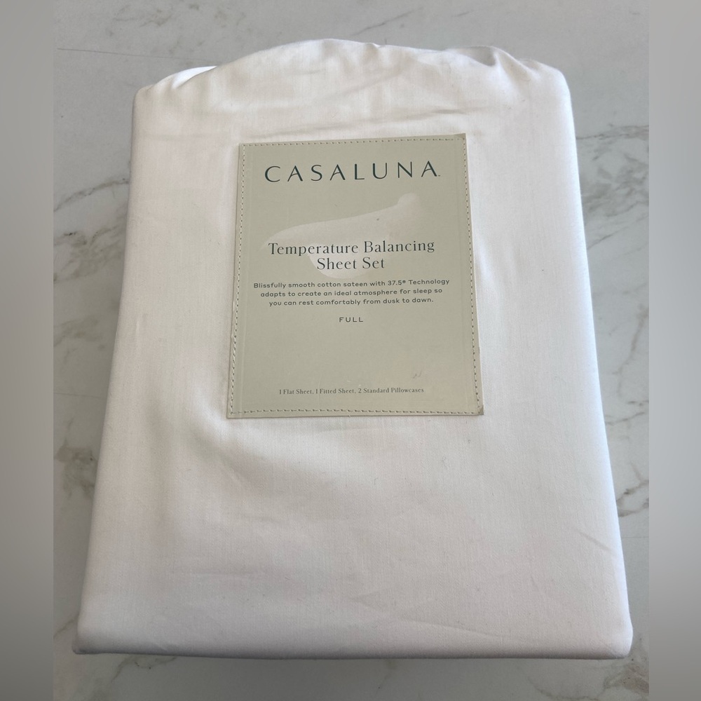 NWT CASALUNA Temperature Balancing Satin Sheet Set Full